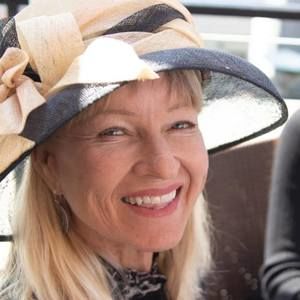 Meet your Posher, Linda